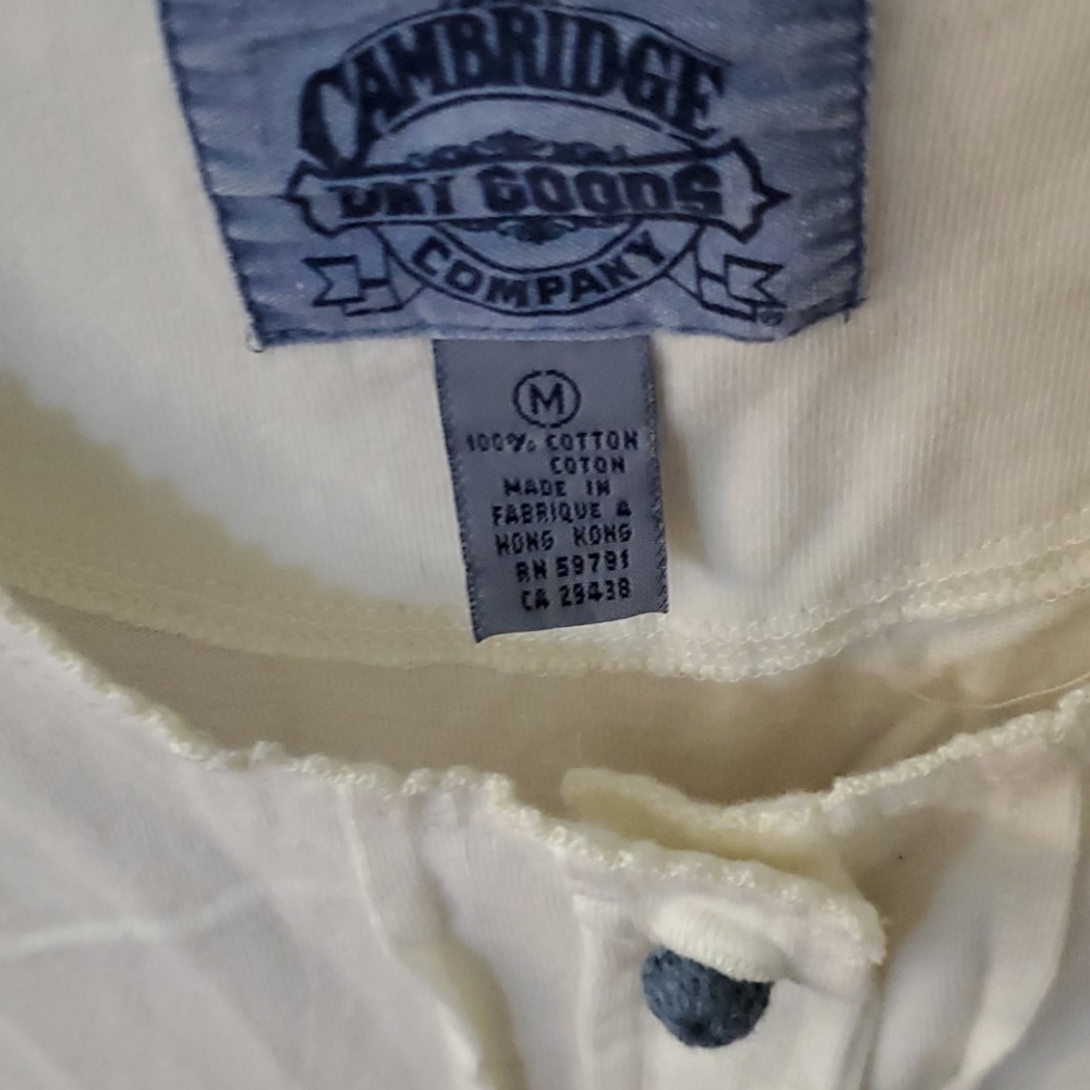 Button down shirt - Picture 2 of 4